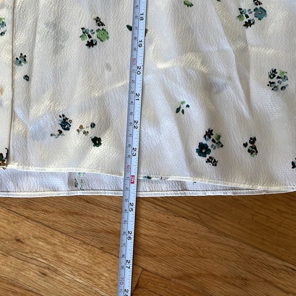 Vince Scattered Floral Silk Long-Sleeve Blouse - Medium - Picture 7 of 14